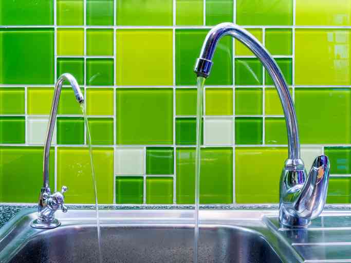 water flow through kitchen sink taps