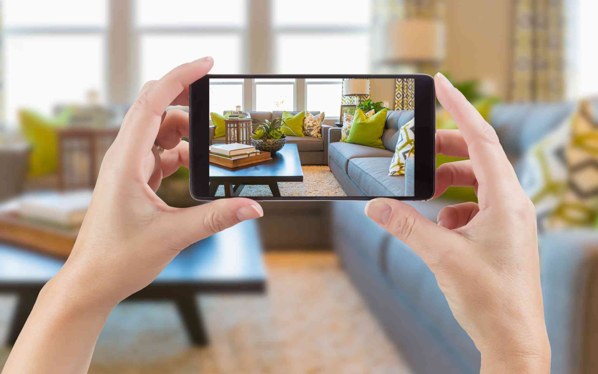 taking picture of house interior with mobile