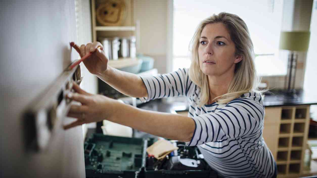 woman staging house